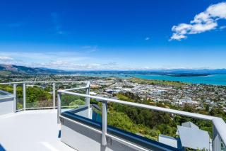 Tasman Bay Villa - 1