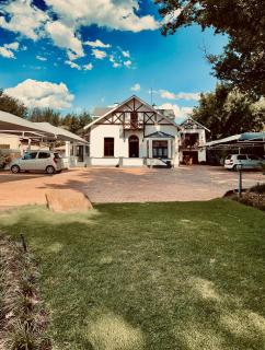 The Oak Potch Guesthouse - 9