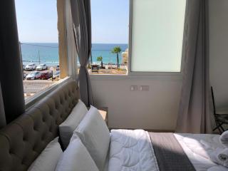 Hotel Room Service - Bat Yam - 5