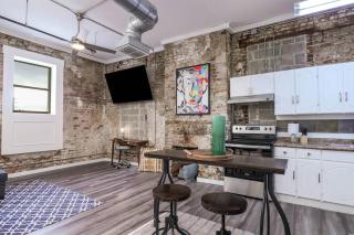 Dottie's Loft 202 - Longview - 5