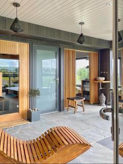 The Hideaway Retreat - 4