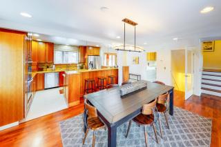 Wild Flower House - 6