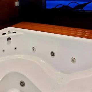 SPA Rossett em Itapoá - Luxo e conforto c piscina, hidromassagem e cromoterapia, p 22 pessoas! - Itapoa - 3