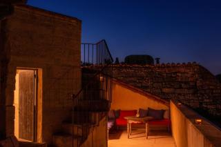 Private Mansion, completely renovated with swimming pool, in historical center - Arles - 2
