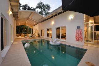 Pavilions in the Palms Heated Pool Short Path To Beach Five Bedrooms Sleeps 14 - 8