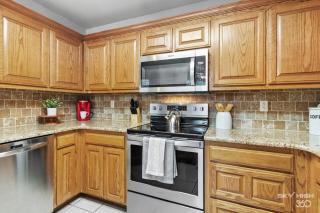 Bike In-Out, Close to Applegate and Coler Trails, Close to Downtown, Dogs OK - Bentonville - 1