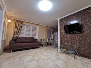 Chernihiv City Centre Apartments - 9