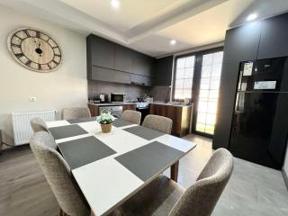 Seaview Villa with Roof-Top - Batumi - 1