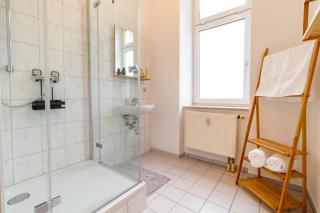 Exklusive Wohnung mit Kingsize-Bett I 75qm I am See I Netflix I gratis Kaffee & Teeangebot - Chemnitz - 6