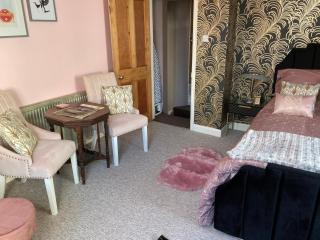 Bedford House Retreat - Scarborough - 2