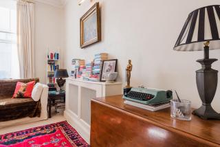 Classy and spacious one bedroom flat in amazing location - London - 6