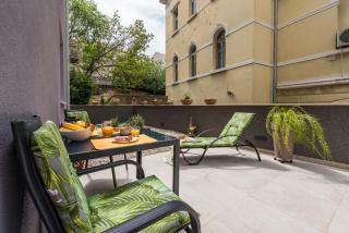 FREE parking Marli 4 - Room with private entrance - - 1