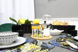 DUOMO Luxury Apartment in City Center - Napels - 3