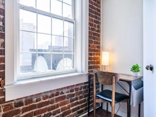 Elegant Old City Loft - Downtown - Knoxville - 7