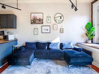Elegant Old City Loft - Downtown - Knoxville - 9