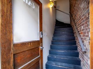 Elegant Old City Loft - Downtown - Knoxville - 4