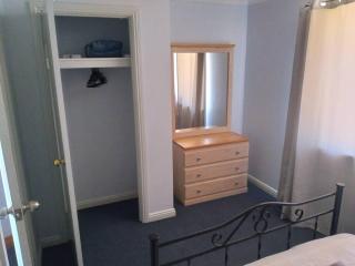 Cosy 2 bedroom Unit in a secure gated complex - Kalgoorlie - 2