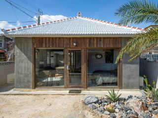 irregular INN Nakijin - 2