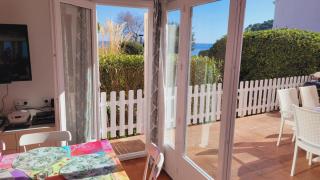 Casa con jardín a 25 metros de la playa. LA T. - Palamós - 2