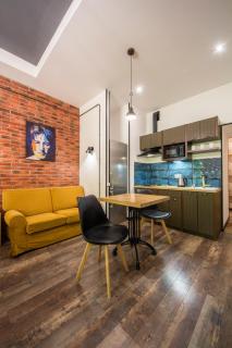 Loft Design Apartments on Desyatynnyi Ln, 7 - Kiev - 9