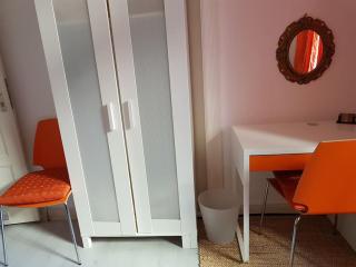 Low Budget - Bremen - 4