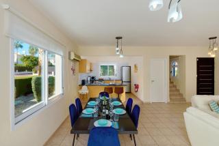 Villa Roker by Ezoria Villas - Coral Bay - 1