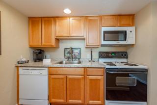 505F - Lakefront 3 Level Condo with 3 Bedrooms, 2 Baths - 1