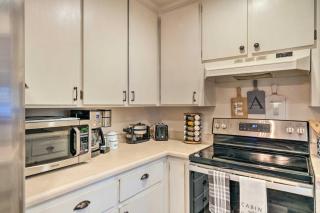 Lakeside Groveland Home with Hot Tub, Near Yosemite - Groveland - 2