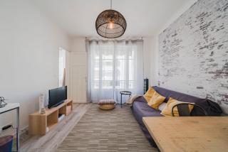 Brand new one bedroom heart of Cannes!! - 6