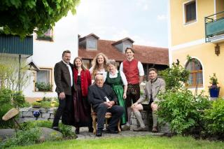 Hotel Preishof - Kirchham - 9