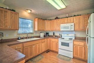 Caryville Home with Private Dock and Norris Lake Views - Caryville - 4