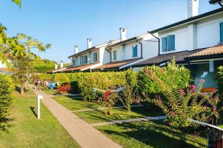 Apartment in Bibione with Pool - Bibione - 8