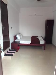 Emirates Residency - Pudunagaram - 4