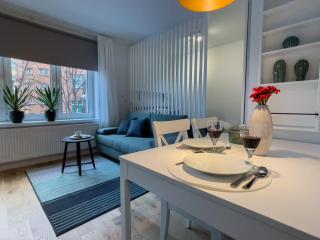 URBAN APARTMENTS Studio No 4A, FREE PRIVATE PARKING, Self CHECK-IN - Chorzów - 3
