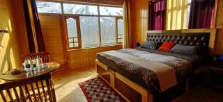 The Alpinist cafe and Retreat - Kaza - 7