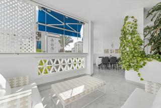 Modern and Large apartment in the heart of Puerto Banus - Marbella - 1