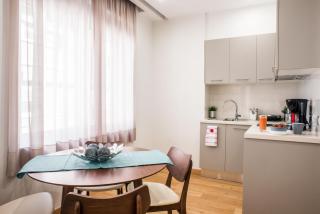 A23 Sunny & Cosy suite with balcony near Parthenon - Athens - 6