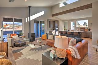 Flagstaff Home with Patios and Mount Humphries Views! - Flagstaff - 2