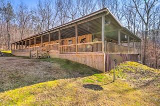 Pet-Friendly Ellijay Escape with Yard and Grill! - 8