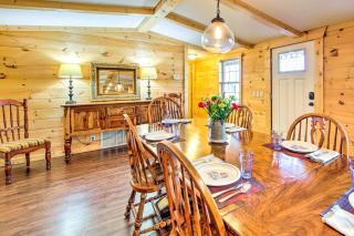 Pet-Friendly Ellijay Escape with Yard and Grill! - 1