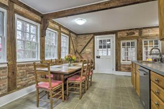 Warm and Peaceful Home with Fire Pit on Haw River - Pittsboro - 2