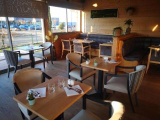 Le Konine - Hotel & Bar & Restaurant - Montceau-les-Mines - 4