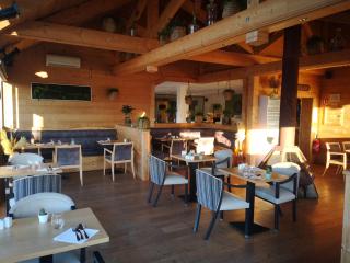 Le Konine - Hotel & Bar & Restaurant - Montceau-les-Mines - 1