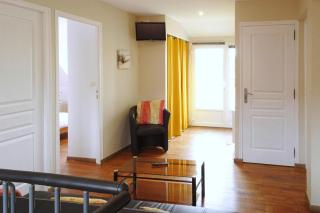 Holiday home in St Martin-de-Brehal - Bréhal - 4