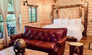 Treehouse #4 by Amish Country Lodging - Millersburg - 3