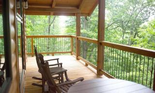 Treehouse #5 by Amish Country Lodging - 5