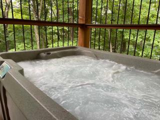 Treehouse #7 by Amish Country Lodging - Millersburg - 2