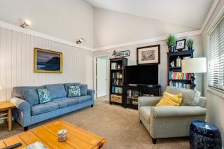 452 Oceanwoods Cottage - 4