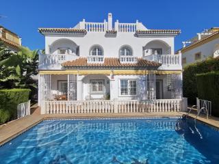 Town-House-Style Villa - on the Golden Mile - 0