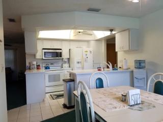 Venice Pool Home by AcoralBay 5 Min to the beach & town - Venice - 5